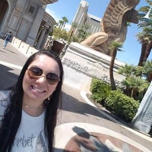 Meet your Posher, Eduarda